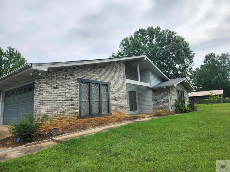 7102 N Richland Dr, Texarkana, TX 75503 - photo 1