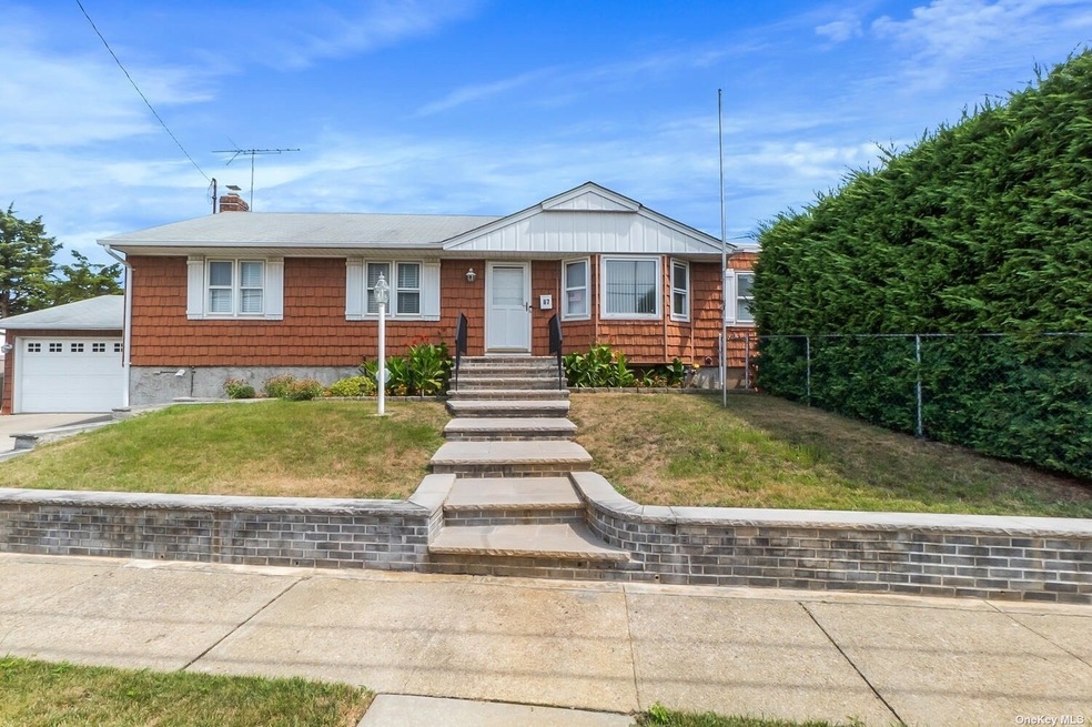 87 Wavecrest St, Valley Stream, NY 11581 - photo 1