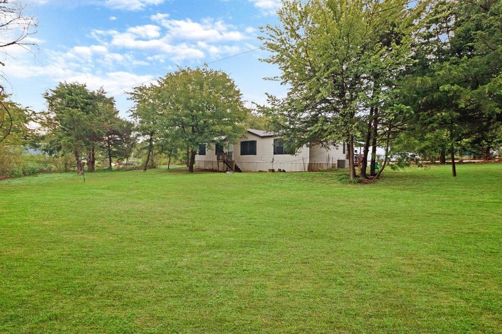 835 Barnes Rd, Cleburne, TX 76031 - photo 1