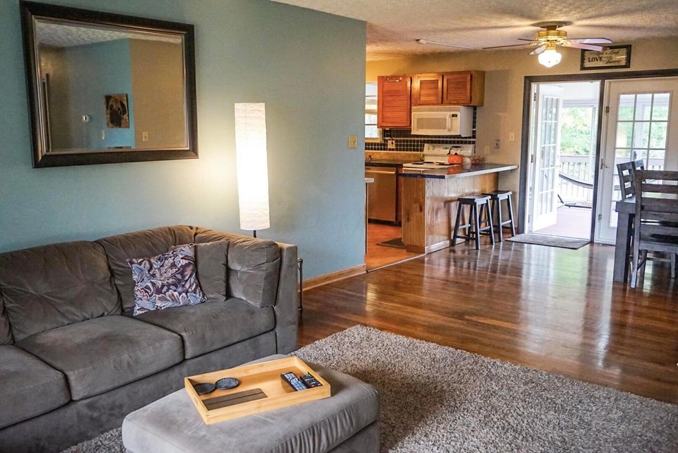 1396 Thurell Rd, Columbus, OH 43229 - photo 1