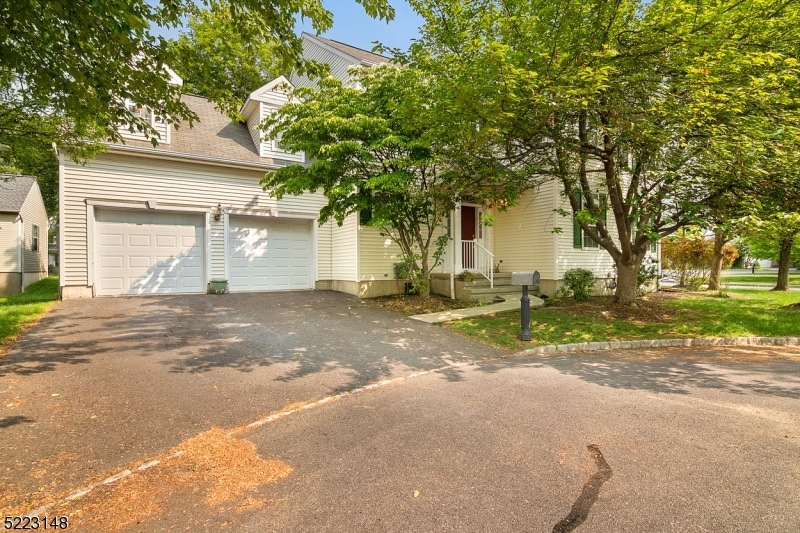 36 Hansom Rd, Basking Ridge, NJ 07920 - photo 1