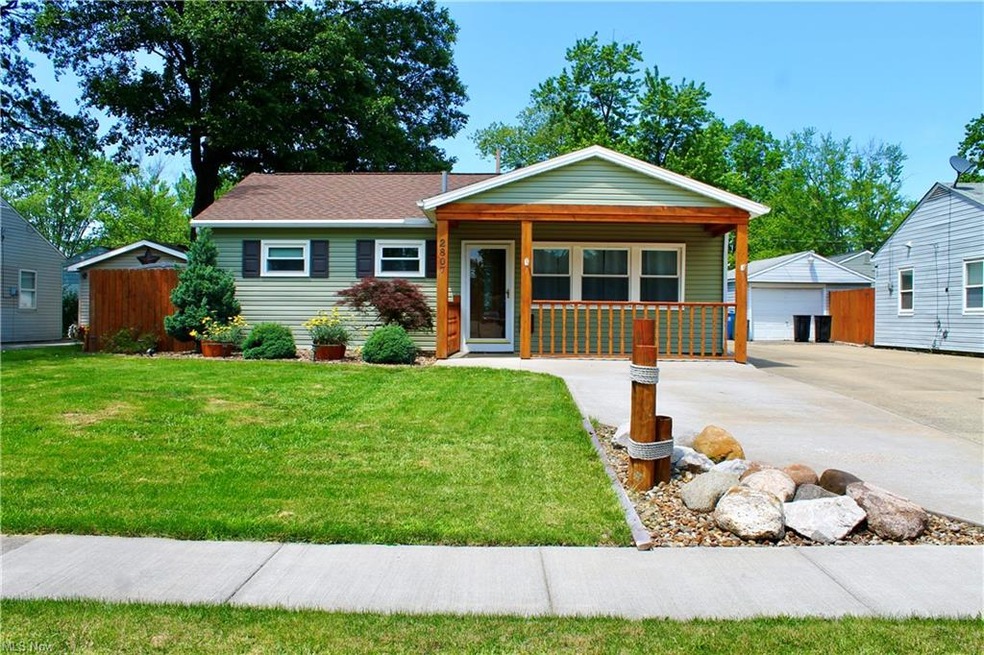 2807 Goble Dr, Lorain, OH 44055 - photo 1