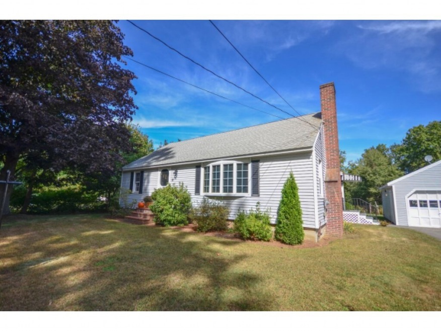 27 Pine St, Danville, NH 03819 - photo 1