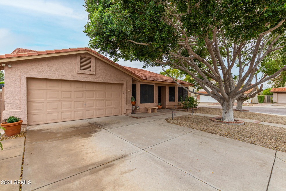 2703 E Dry Creek Rd