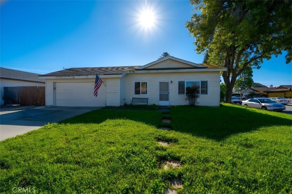 914 W Camino Colegio, Santa Maria, CA 93458 - photo 1