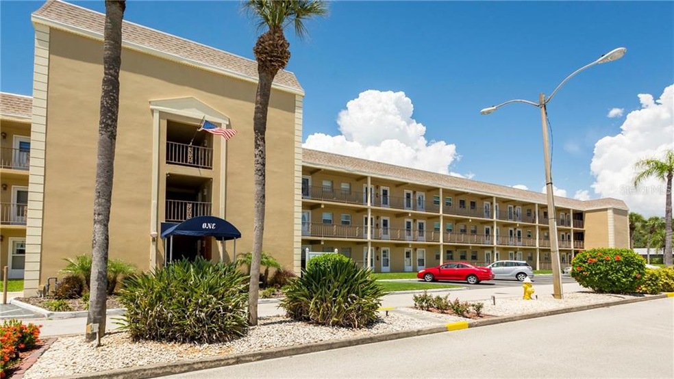 unlisted-address, Saint Petersburg, FL 33708 - photo 1