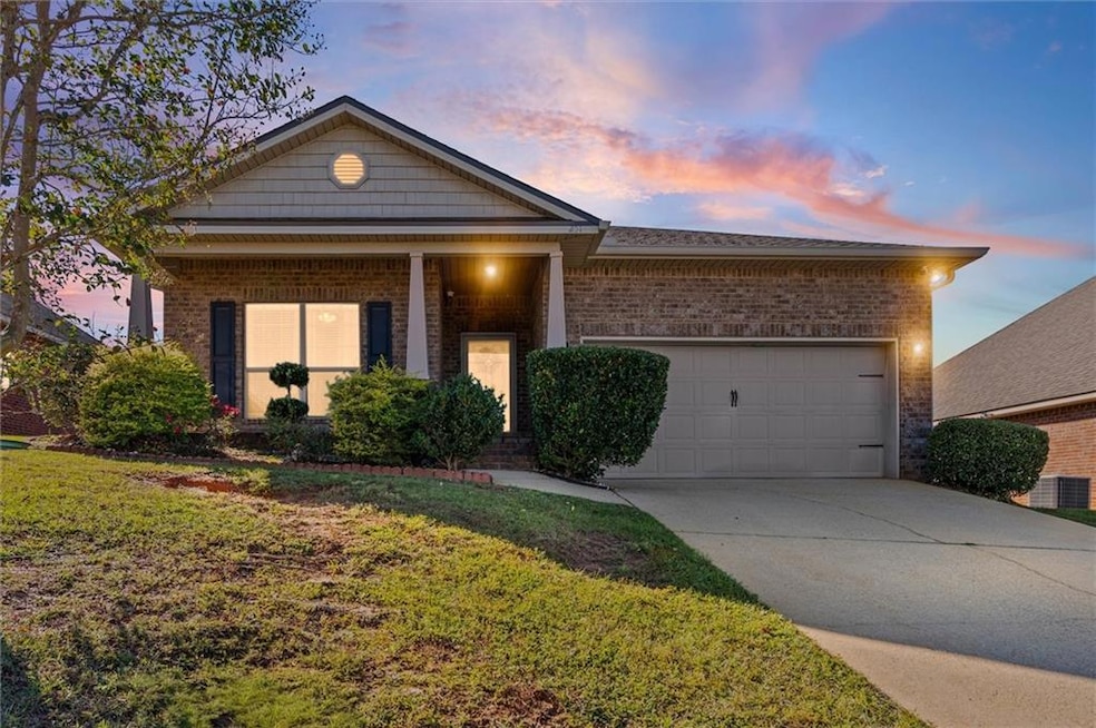 2518 Hedgerow Dr, Mobile, AL 36695 - photo 1