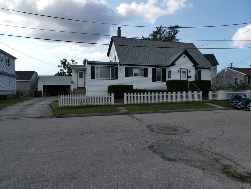 23 Townsend St, Fall River, MA 02724 - photo 1