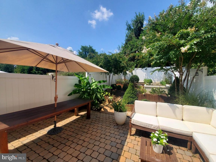 113 Riparian Ln, Ranson, WV 25438 - photo 1