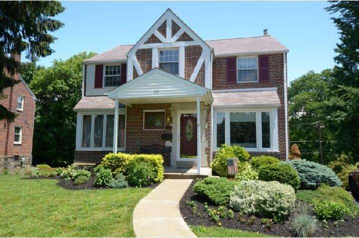 1615 Surrey Ln, Havertown, PA 19083 - photo 1