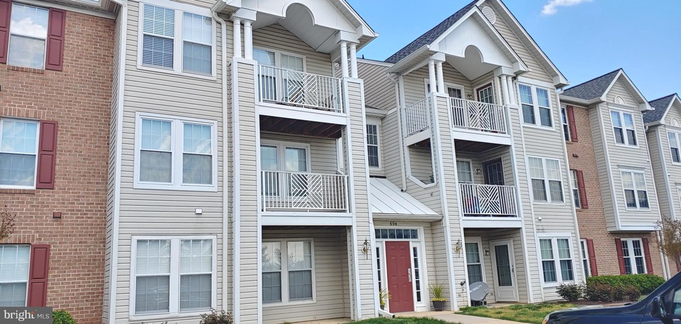694 Winding Stream Way unit 302, Odenton, MD 21113 - photo 1