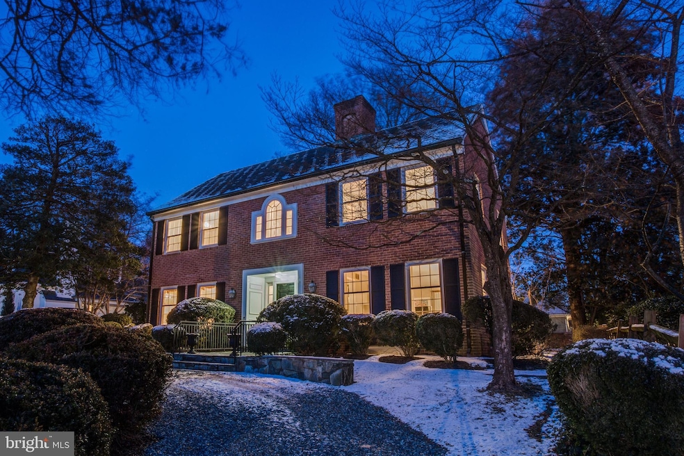 11101 Ardwick Dr, Rockville, MD 20852 - photo 1