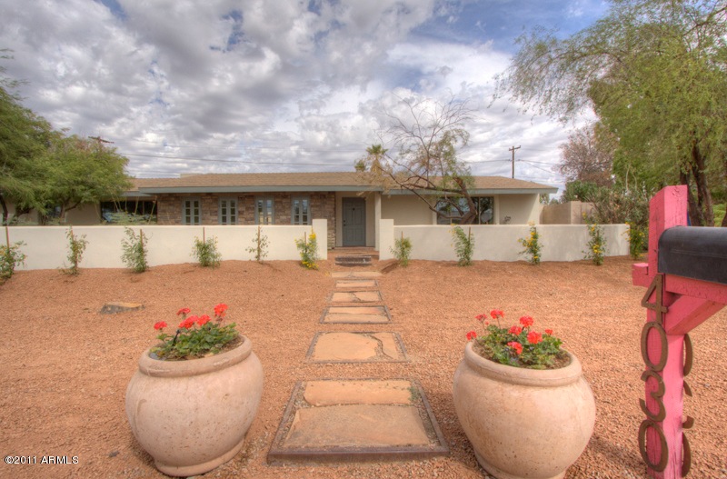 4030 E Stanford