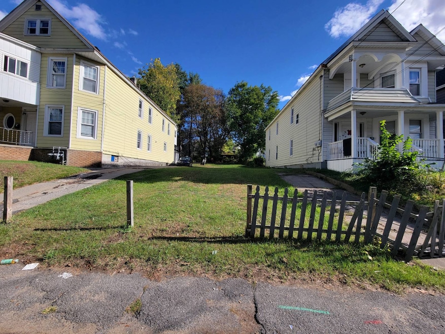 406 Mcclellan St, Schenectady, NY 12304 - photo 1