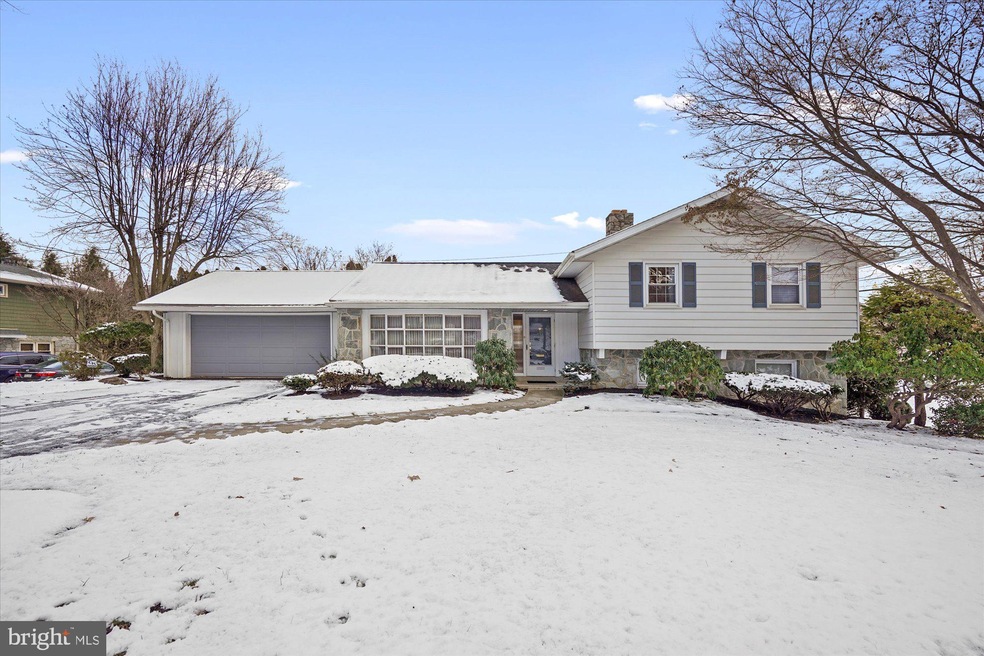 533 Campus Rd, Reading, PA 19610 - photo 1