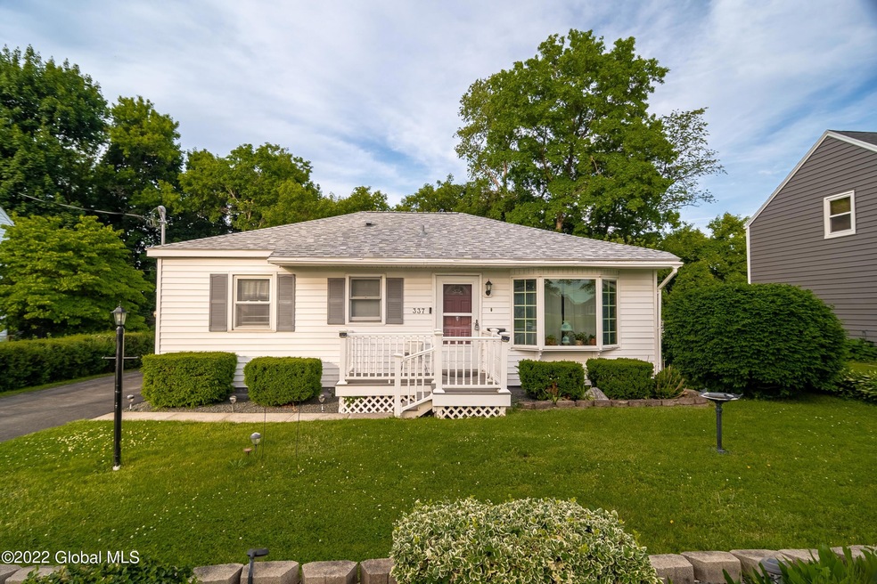 337 Eastern Ave, Rensselaer, NY 12144 - photo 1