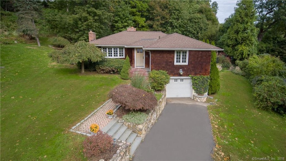 112 Elmbrook Dr, Stamford, CT 06906 - photo 1