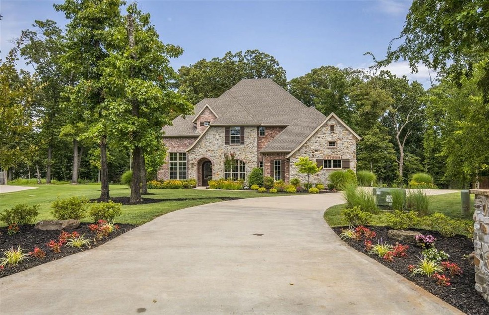 1484 Le Chesnay Dr, Centerton, AR 72719 - photo 1