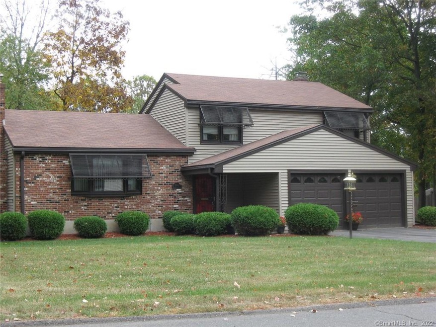 This is 204 Willowcrest Drive!
