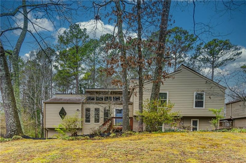 Welcome home!  2170 Preswick Dr