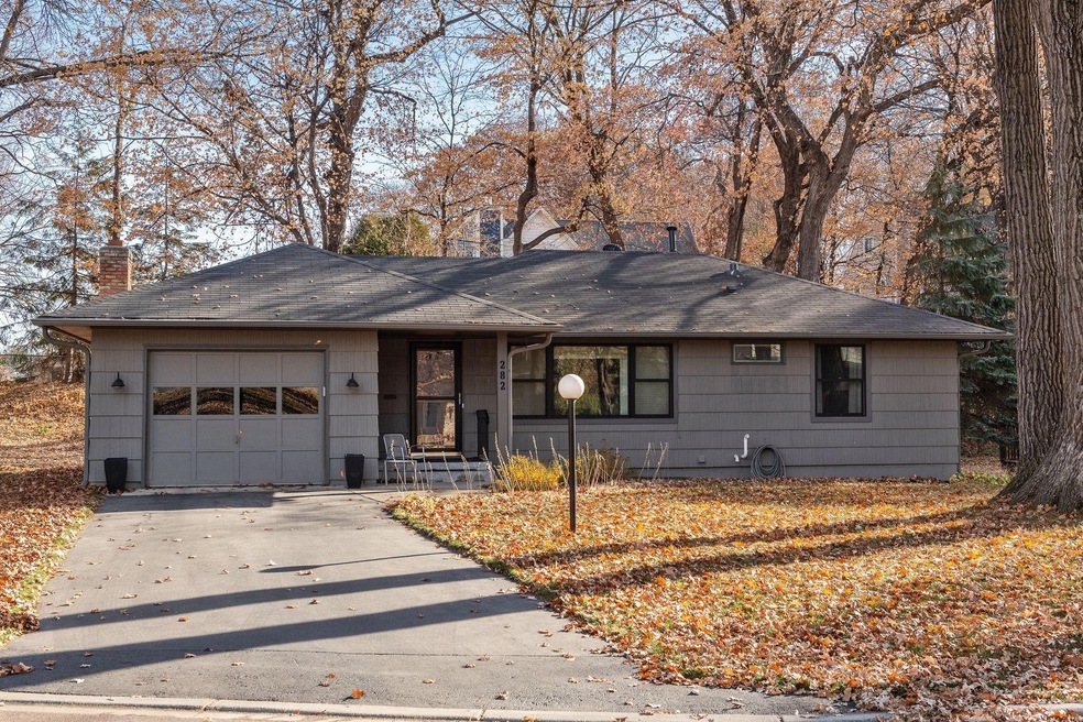 282 Glenbrook Rd N, Wayzata, MN 55391 - photo 1