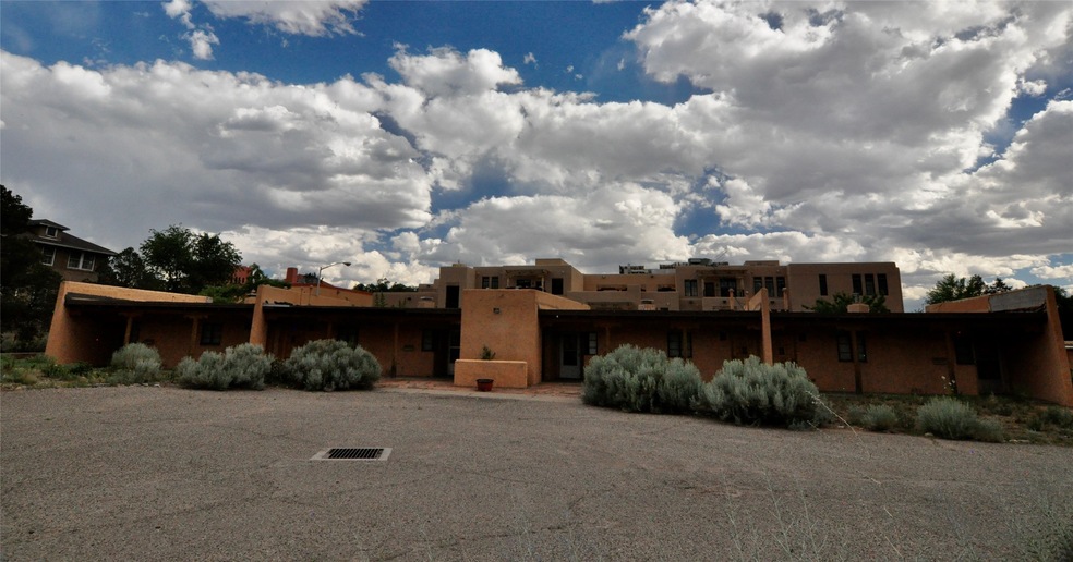 126 Camino Santiago unit Lot 15, Santa Fe, NM 87501 - photo 1