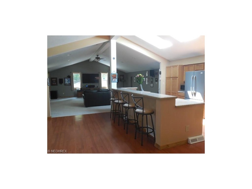 Wide open newer kitchen, everything updated! Stain