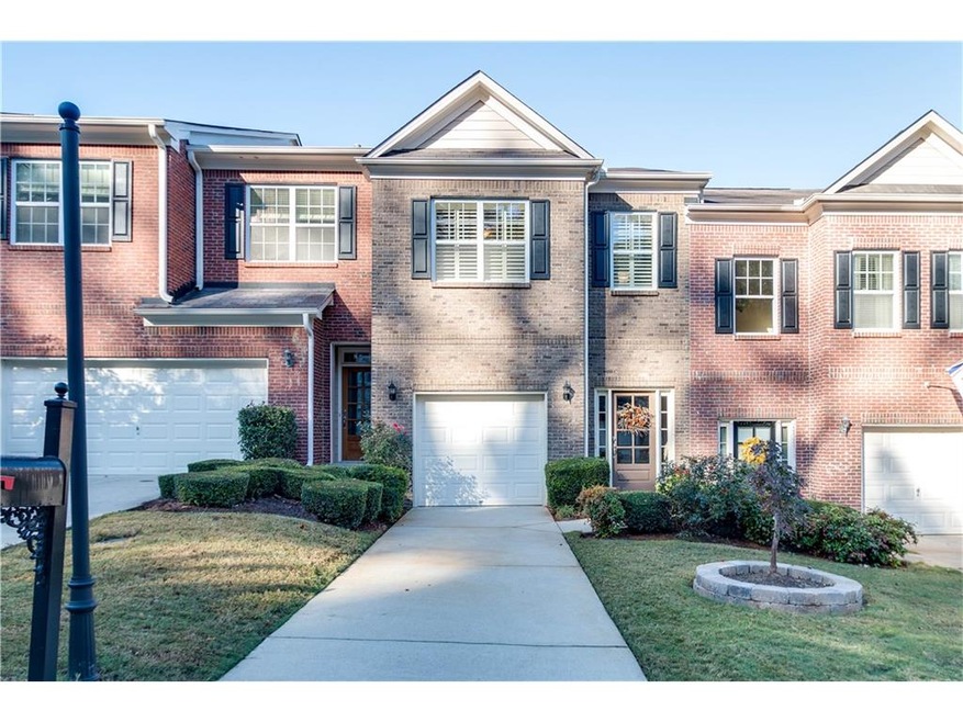 Beautifully Maintained Brick Townhome