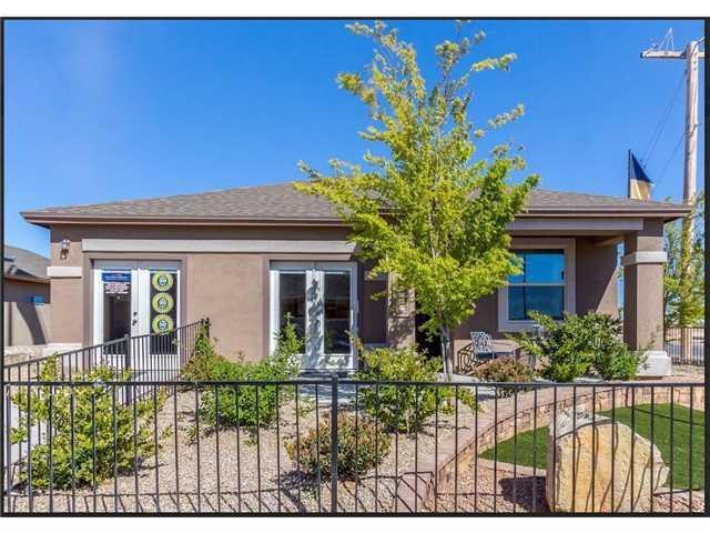 11472 Flor Liatris Dr, Socorro, TX 79927 - photo 1