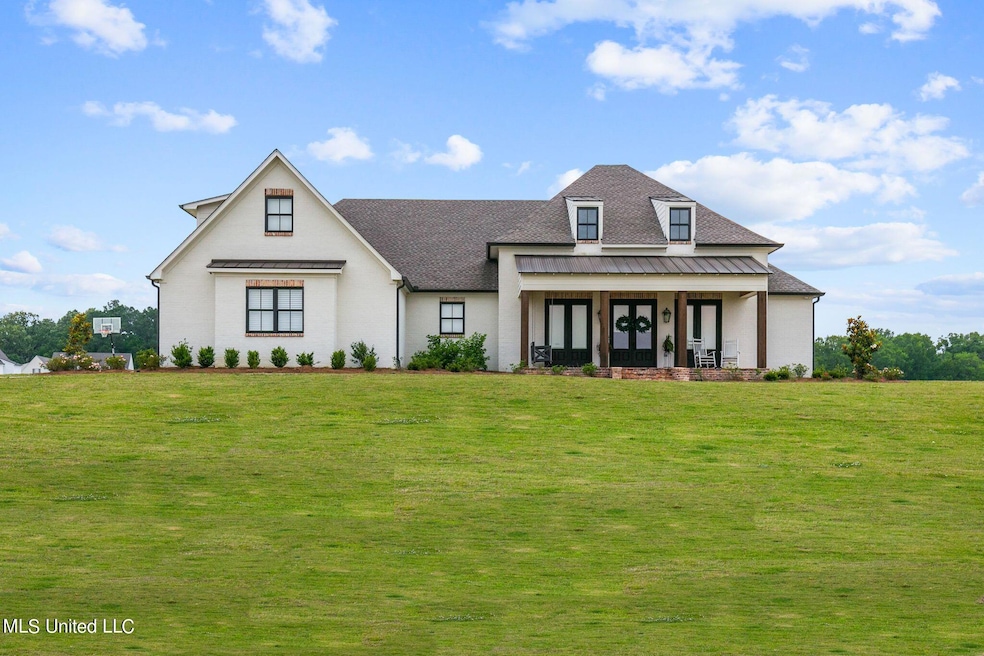 1-web-or-mls-922 Mulberry-3