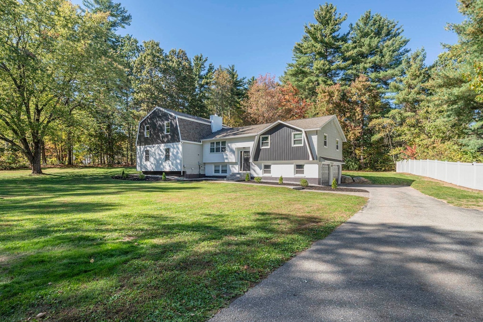 5 Jade Rd, MerriMacK, NH 03054 - photo 1