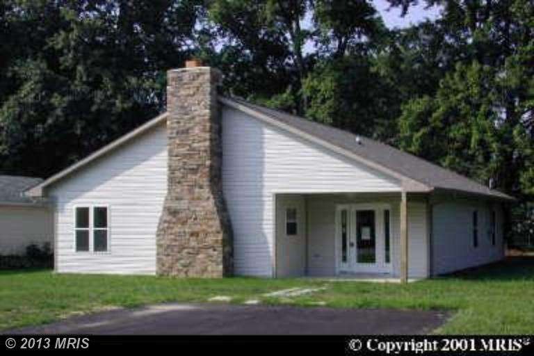 113 Maryland Ave, Edgewater, MD 21037 - photo 1