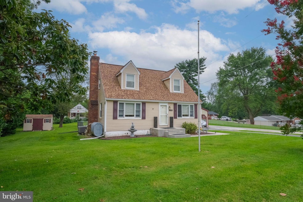 10235 Bird River Rd, Middle River, MD 21220 - photo 1