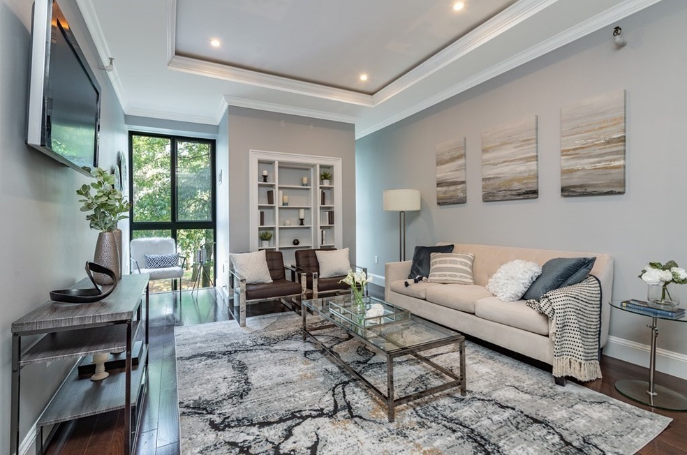 Parris Landing unit 5205, Charlestown, MA 02129 - photo 1