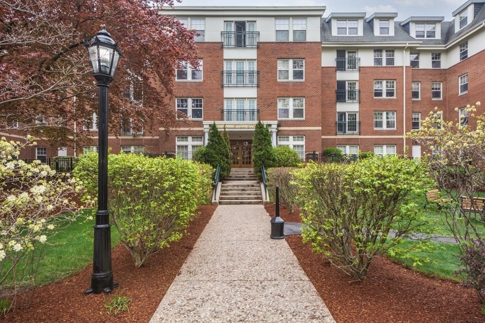 Monarch Condominiums unit 508, Brighton, MA 02135 - photo 1