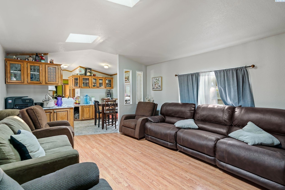 2906 W 7th Ave unit 74, Kennewick, WA 99336 - photo 1