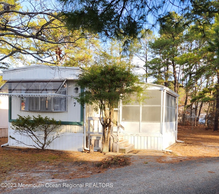 7 Grouse Ct, Whiting, NJ 08759 - photo 1