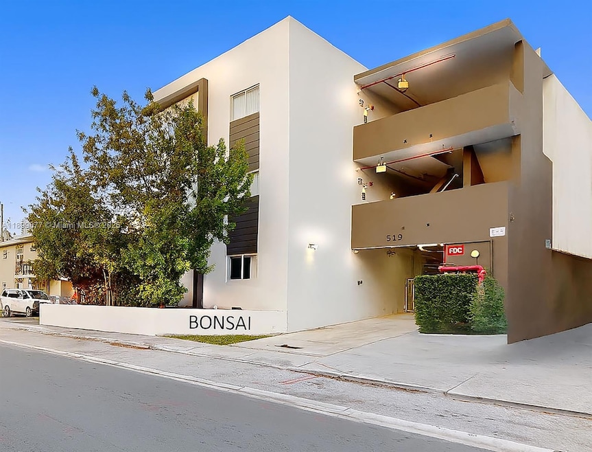 519 SW 5th Ave unit 303, Miami, FL 33130 - photo 1