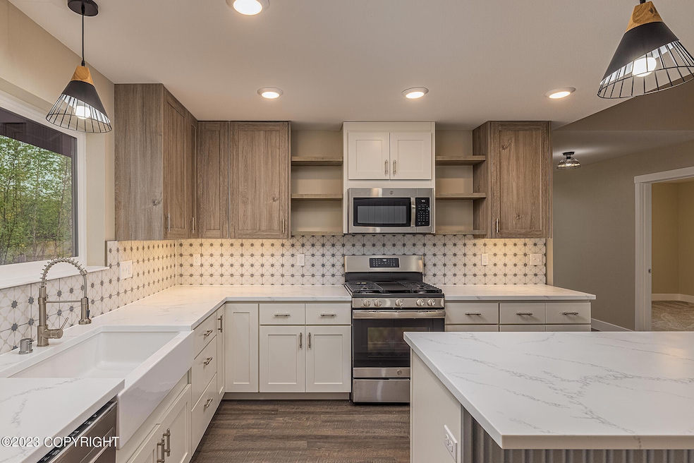 10413 W Glacier Peak Dr, Big Lake, AK 99654 - photo 1