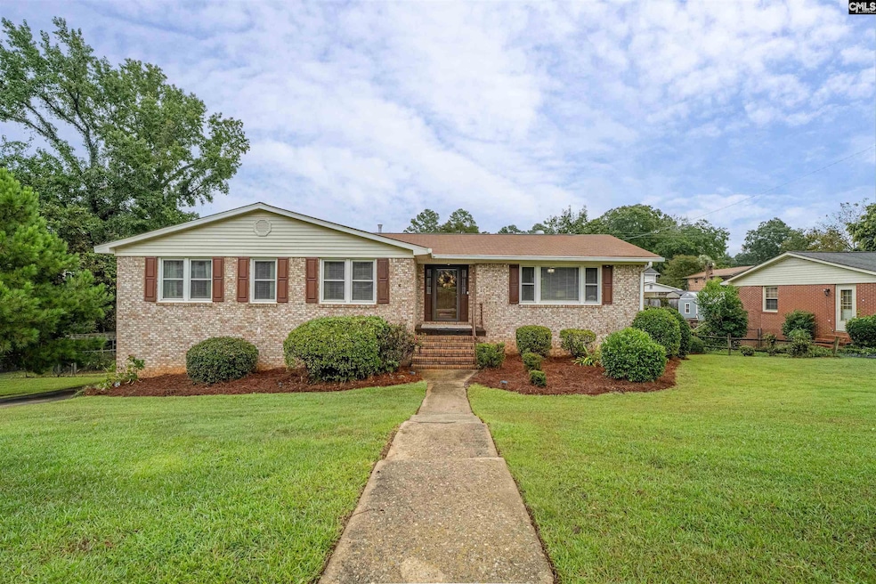 916 Mohegan Trail, West Columbia, SC 29169 - photo 1