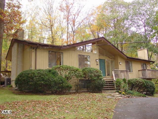 39 Don Bob Rd, Stamford, CT 06903 - photo 1