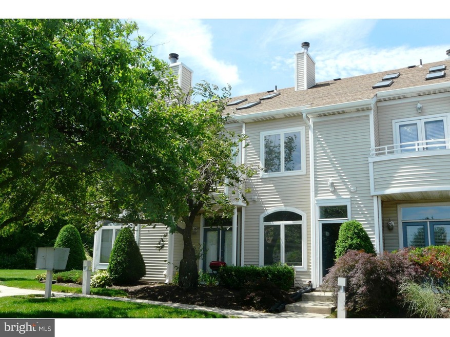 1102 Barbaras Ct, North Wales, PA 19454 - photo 1