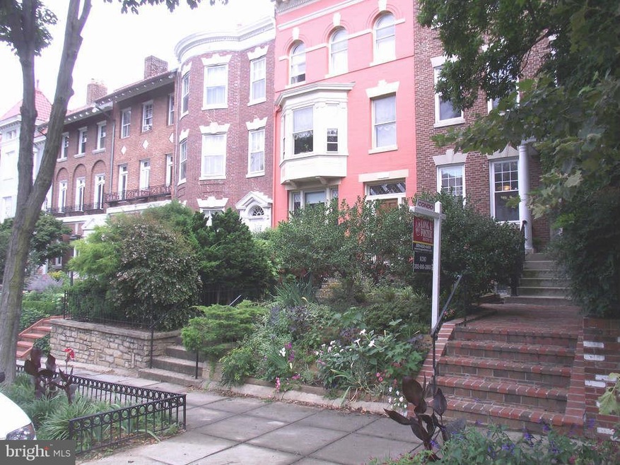 1919 Biltmore St NW unit 2, Washington, DC 20009 - photo 1