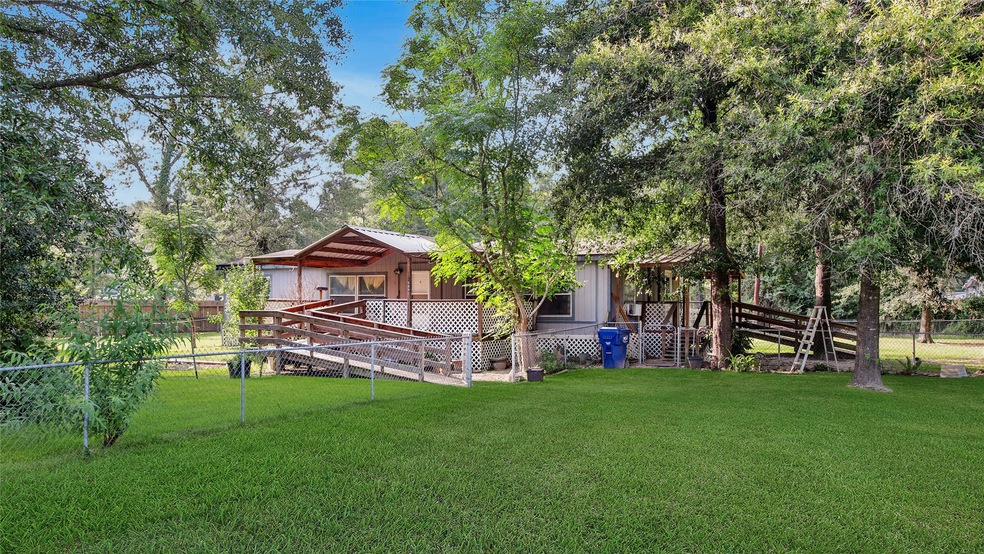 1505 Indigo Dr, Conroe, TX 77385 - photo 1