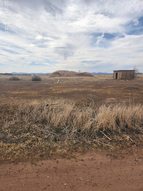 0 N Champagne Ln unit PAR1072451, Paulden, AZ 86334 - photo 1