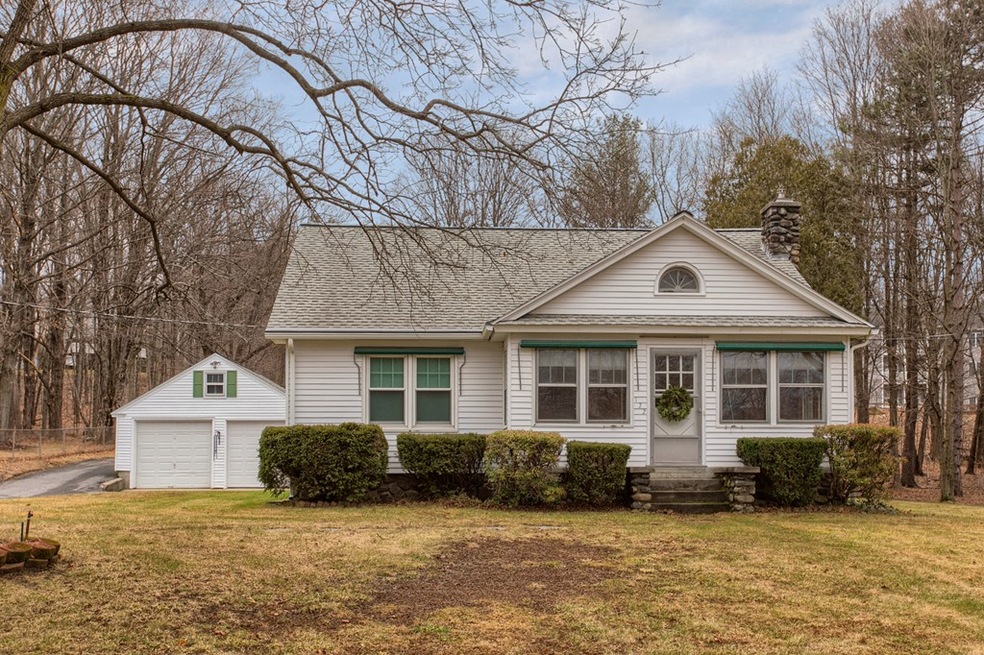 122 N Main St, West Boylston, MA 01583 - photo 1