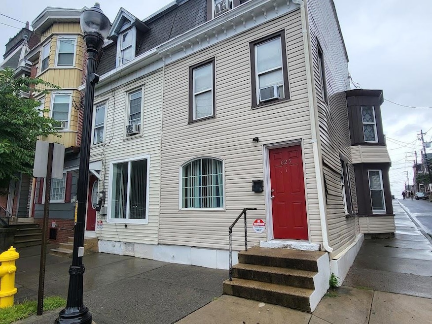 625 W Turner St unit 1, Allentown, PA 18102 - photo 1
