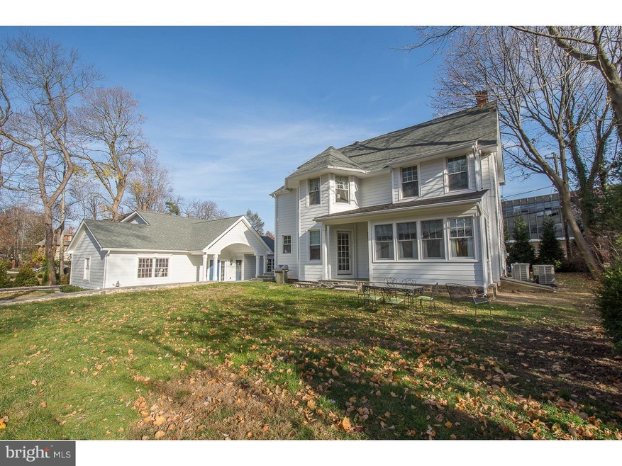 264 N Radnor Chester Rd unit 2, Wayne, PA 19087 - photo 1