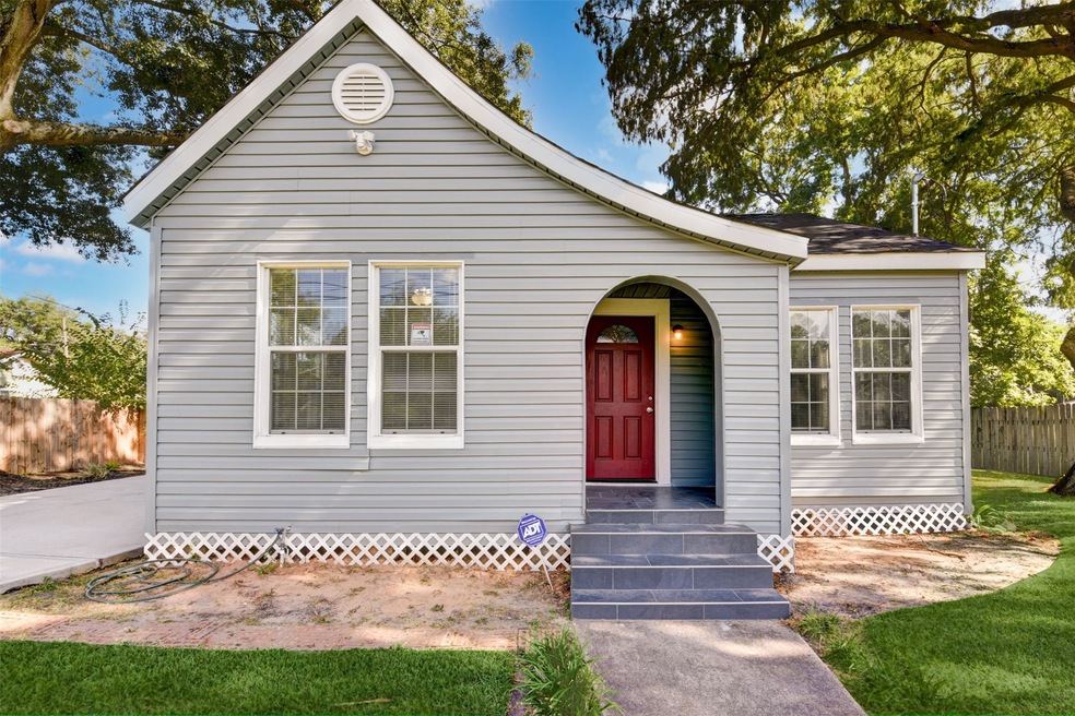 1118 King St unit A, Houston, TX 77022 - photo 1