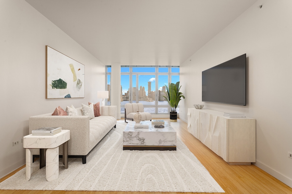 For Sale $4,800,000 • Co-Listing Agent